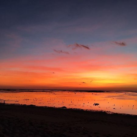 Berawa Beach Surfstay Чангу Екстер'єр фото